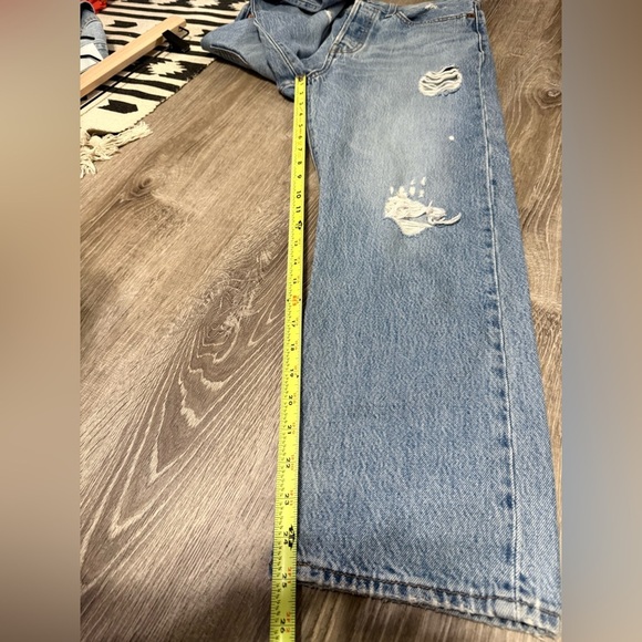 Levi’s Wedgie Straight Premium Authentically Yours Wash High Rise Jeans Size 29 - Picture 9 of 10